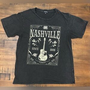 Nashville Tshirt Black Distressed Medium